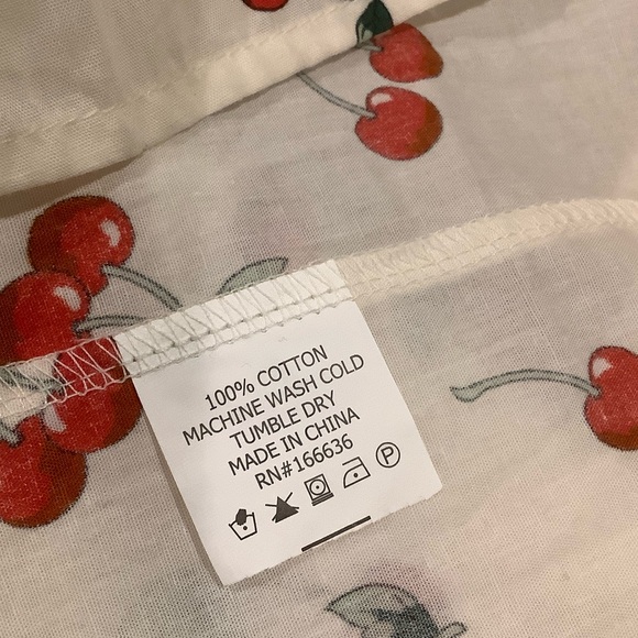 Charming Cherry Print Cotton Dress NWT Size Small - Picture 16 of 16